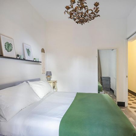 One-Bedroom Apartment With Patio Флоренция Екстериор снимка