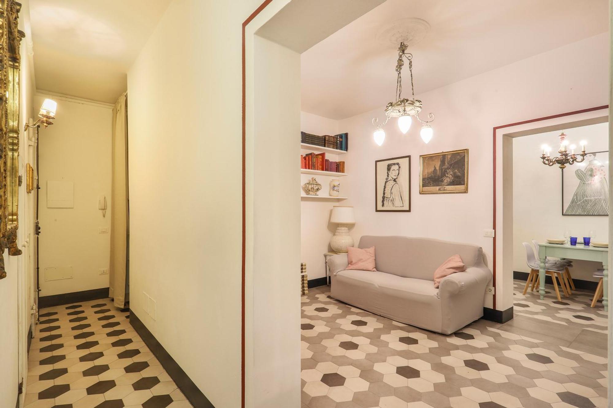 One-Bedroom Apartment With Patio Флоренция Екстериор снимка